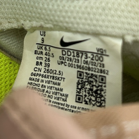 Nike Dunk Low Sneakers - Picture 10 of 15
